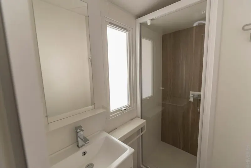 Salle de douche, Bahia Modulo