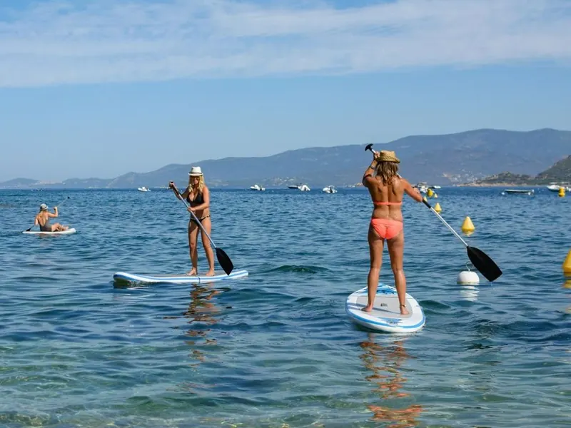 Stand-up paddle dans le golfe de Sagone