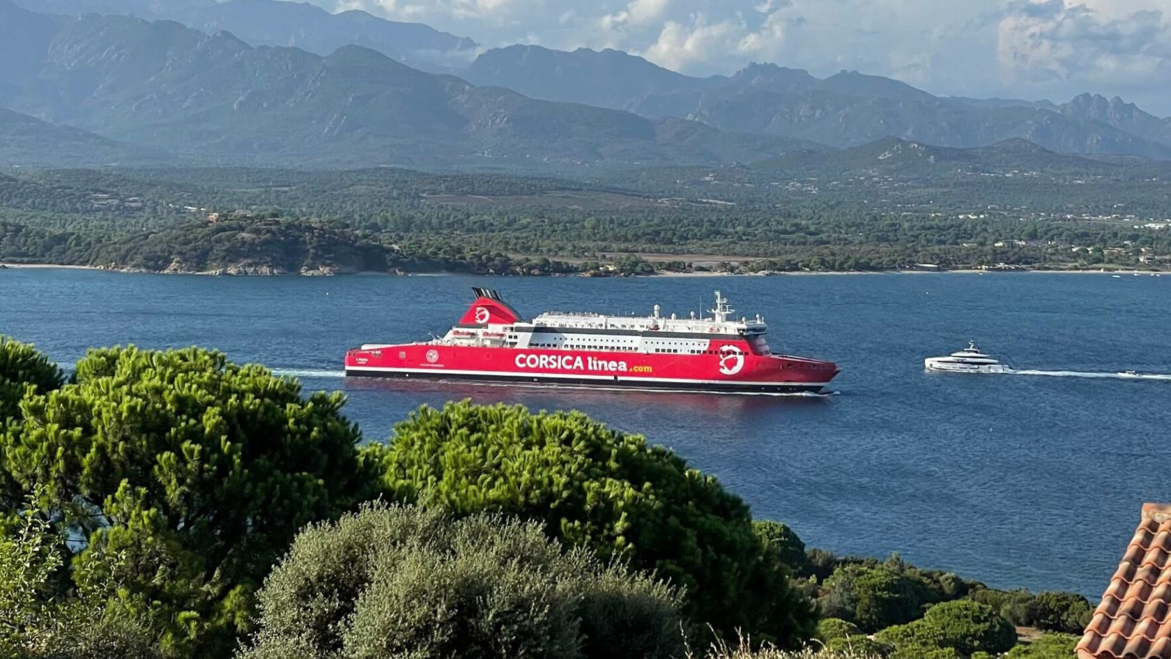 combien de temps duree la traversee pour la corse au depart de la fance